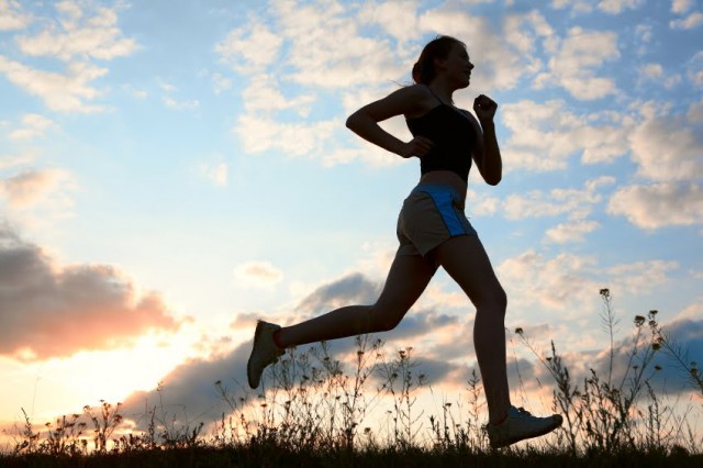woman-running-sunrise