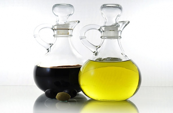 olive-oil-and-vinegar